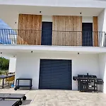 Villa Atma