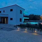 Villa Atma *
